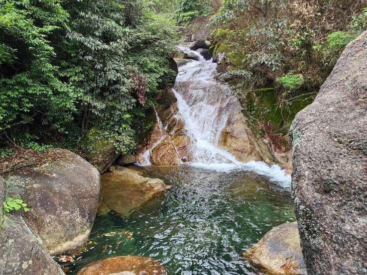 逃出漂浮的小岛